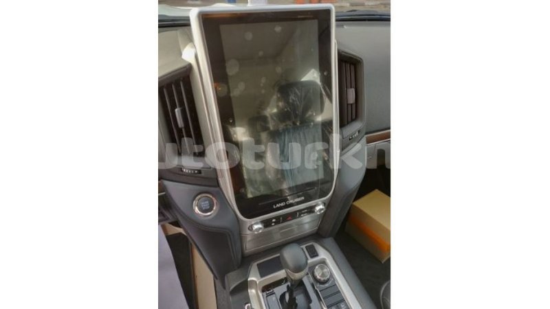 Big with watermark toyota land cruiser ahal import dubai 1291