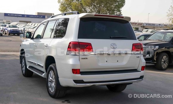 Buy Import Toyota Land Cruiser White Car in Import - Dubai in Ahal Buy Import Toyota Land Cruiser White Car in Import - Dubai in Ahal