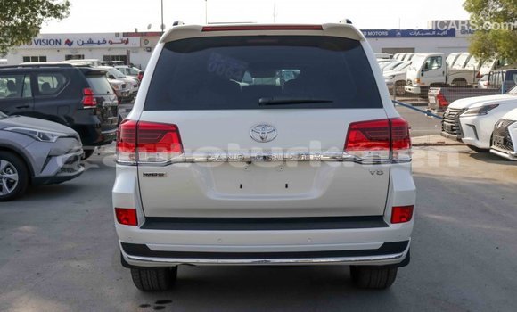 Buy Import Toyota Land Cruiser White Car in Import - Dubai in Ahal Buy Import Toyota Land Cruiser White Car in Import - Dubai in Ahal
