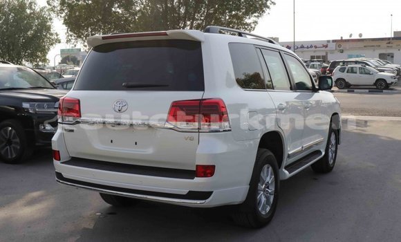 Buy Import Toyota Land Cruiser White Car in Import - Dubai in Ahal Buy Import Toyota Land Cruiser White Car in Import - Dubai in Ahal