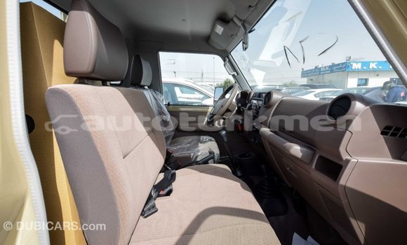 Buy Import Toyota Land Cruiser Beige Car in Import - Dubai in Ahal Buy Import Toyota Land Cruiser Beige Car in Import - Dubai in Ahal