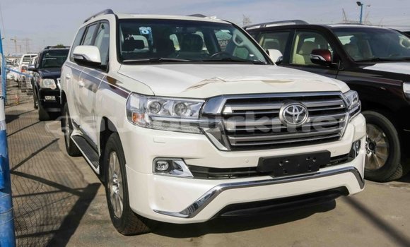 Buy Import Toyota Land Cruiser White Car in Import - Dubai in Ahal Buy Import Toyota Land Cruiser White Car in Import - Dubai in Ahal