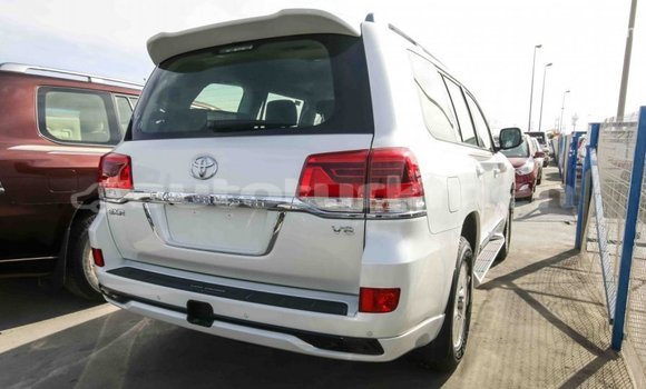 Buy Import Toyota Land Cruiser White Car in Import - Dubai in Ahal Buy Import Toyota Land Cruiser White Car in Import - Dubai in Ahal