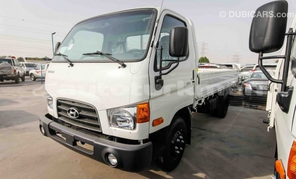 Buy Import Hyundai Chorus White Truck in Import - Dubai in Ahal Buy Import Hyundai Chorus White Truck in Import - Dubai in Ahal