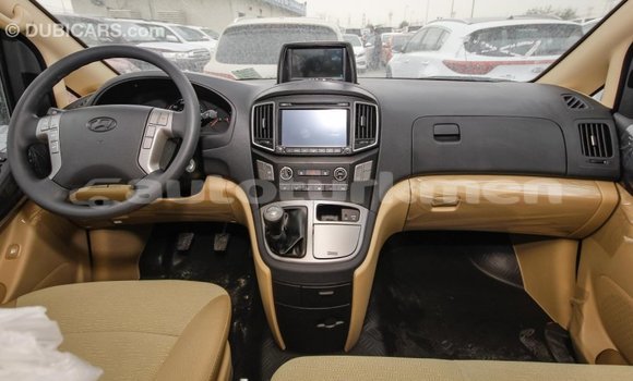 Buy Import Hyundai Chorus White Truck in Import - Dubai in Ahal Buy Import Hyundai Chorus White Truck in Import - Dubai in Ahal