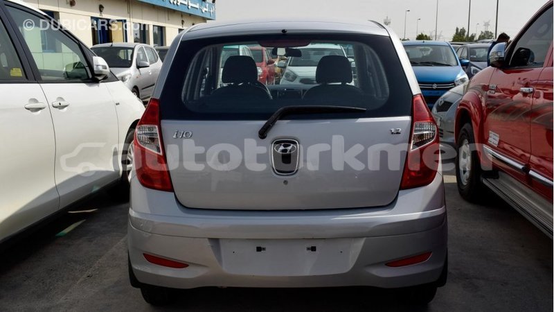 Big with watermark hyundai i10 ahal import dubai 1347