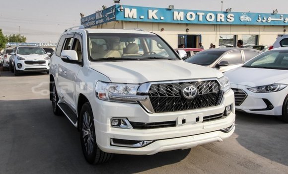 Buy Import Toyota Land Cruiser White Car in Import - Dubai in Ahal Buy Import Toyota Land Cruiser White Car in Import - Dubai in Ahal