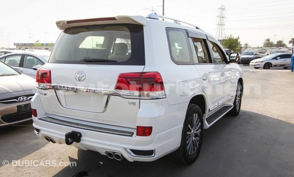 Buy Import Toyota Land Cruiser White Car in Import - Dubai in Ahal Buy Import Toyota Land Cruiser White Car in Import - Dubai in Ahal