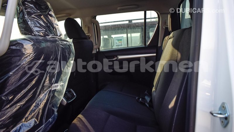 Big with watermark toyota hilux ahal import dubai 1368