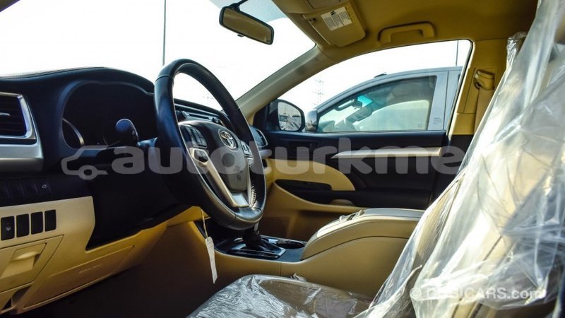 Big with watermark toyota highlander ahal import dubai 1370