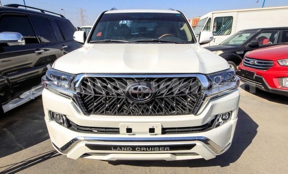 Buy Import Toyota Land Cruiser White Car in Import - Dubai in Ahal Buy Import Toyota Land Cruiser White Car in Import - Dubai in Ahal