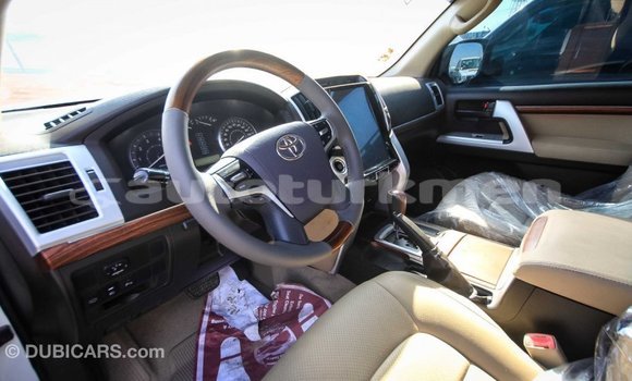 Buy Import Toyota Land Cruiser White Car in Import - Dubai in Ahal Buy Import Toyota Land Cruiser White Car in Import - Dubai in Ahal