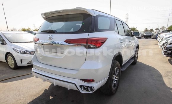 Buy Import Toyota Fortuner White Car in Import - Dubai in Ahal Buy Import Toyota Fortuner White Car in Import - Dubai in Ahal