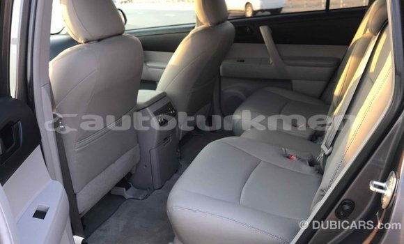 Buy Import Toyota Highlander Other Car in Import - Dubai in Ahal Buy Import Toyota Highlander Other Car in Import - Dubai in Ahal