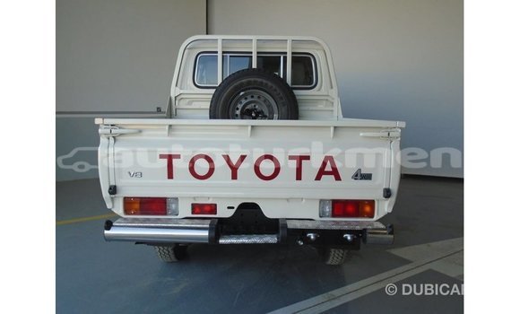 Buy Import Toyota Land Cruiser White Car in Import - Dubai in Ahal Buy Import Toyota Land Cruiser White Car in Import - Dubai in Ahal