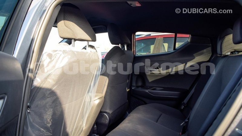 Big with watermark toyota c hr ahal import dubai 1426