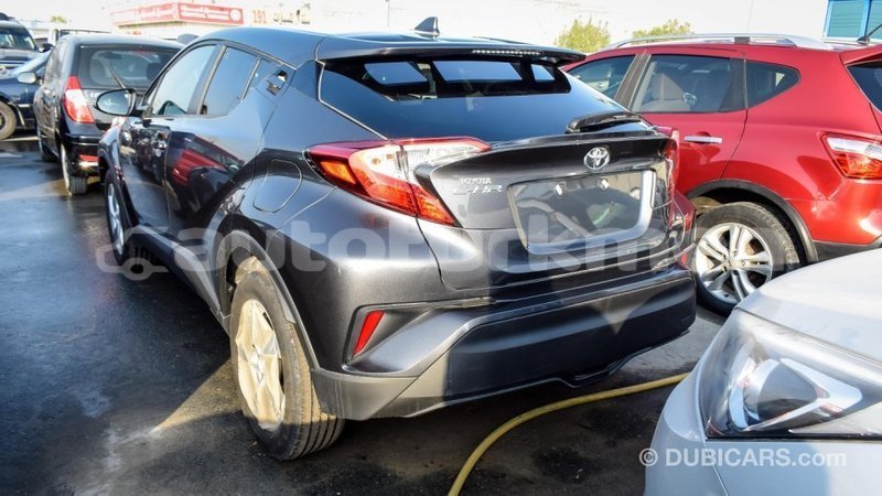 Big with watermark toyota c hr ahal import dubai 1426
