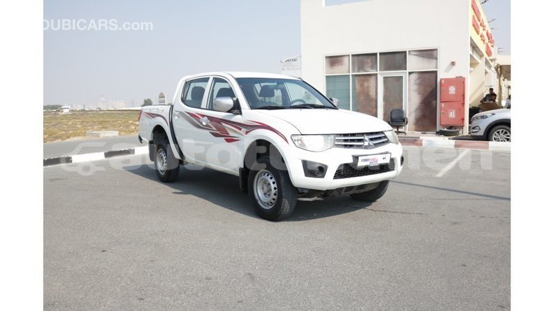 Big with watermark mitsubishi l200 ahal import dubai 1429
