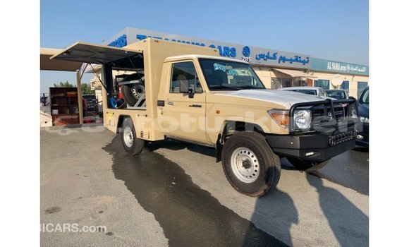 Buy Import Toyota Land Cruiser Beige Car in Import - Dubai in Ahal Buy Import Toyota Land Cruiser Beige Car in Import - Dubai in Ahal