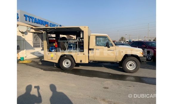 Buy Import Toyota Land Cruiser Beige Car in Import - Dubai in Ahal Buy Import Toyota Land Cruiser Beige Car in Import - Dubai in Ahal