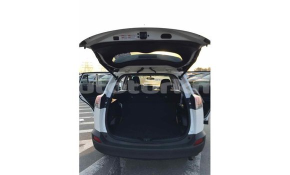 Buy Import Toyota 4Runner White Car in Import - Dubai in Ahal Buy Import Toyota 4Runner White Car in Import - Dubai in Ahal