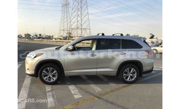 Buy Import Toyota Highlander Other Car in Import - Dubai in Ahal Buy Import Toyota Highlander Other Car in Import - Dubai in Ahal