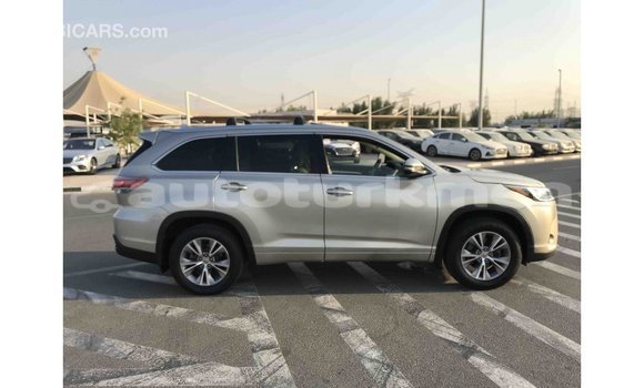 Buy Import Toyota Highlander Other Car in Import - Dubai in Ahal Buy Import Toyota Highlander Other Car in Import - Dubai in Ahal