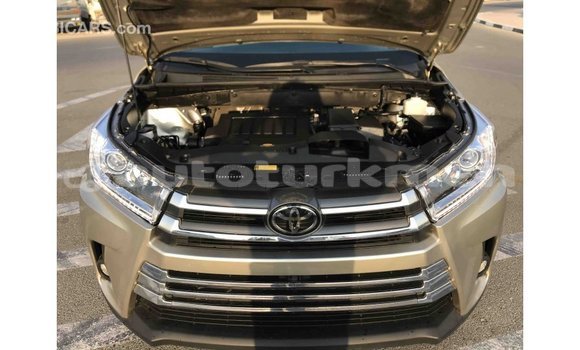 Buy Import Toyota Highlander Other Car in Import - Dubai in Ahal Buy Import Toyota Highlander Other Car in Import - Dubai in Ahal
