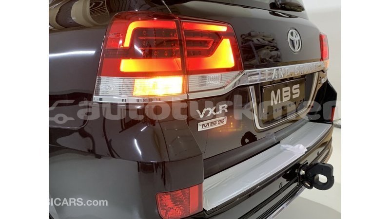 Big with watermark toyota land cruiser ahal import dubai 1463