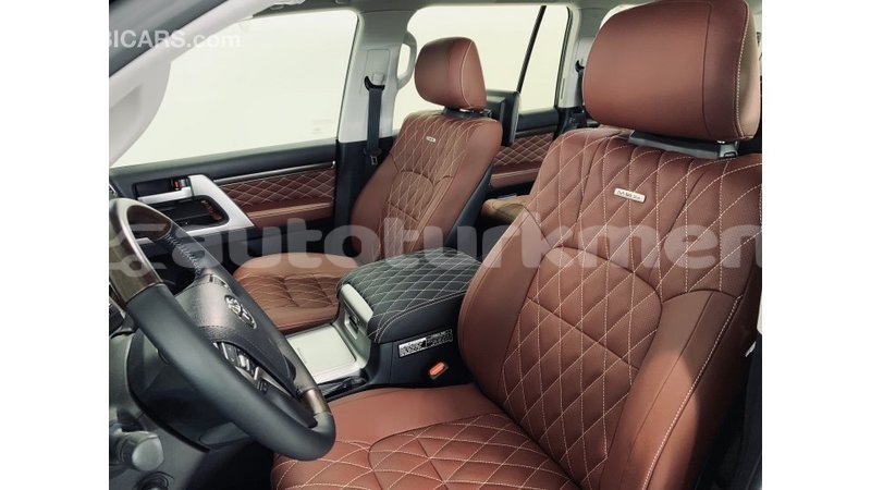 Big with watermark toyota land cruiser ahal import dubai 1463