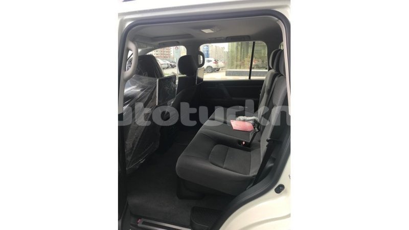 Big with watermark toyota land cruiser ahal import dubai 1471