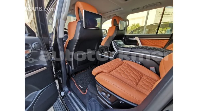 Big with watermark toyota land cruiser ahal import dubai 1483