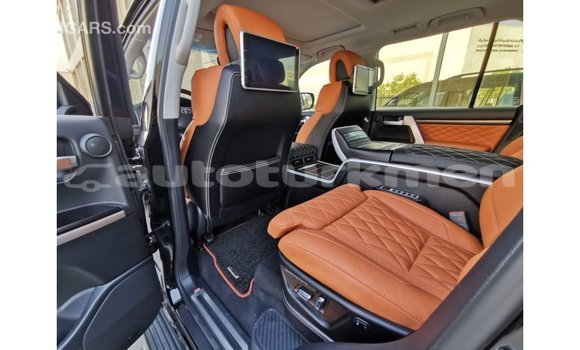 Buy Import Toyota Land Cruiser Black Car in Import - Dubai in Ahal Buy Import Toyota Land Cruiser Black Car in Import - Dubai in Ahal