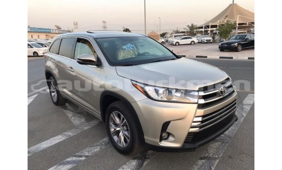 Buy Import Toyota Highlander Other Car in Import - Dubai in Ahal Buy Import Toyota Highlander Other Car in Import - Dubai in Ahal