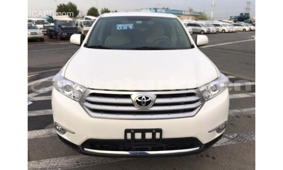 Buy Import Toyota Highlander White Car in Import - Dubai in Ahal Buy Import Toyota Highlander White Car in Import - Dubai in Ahal