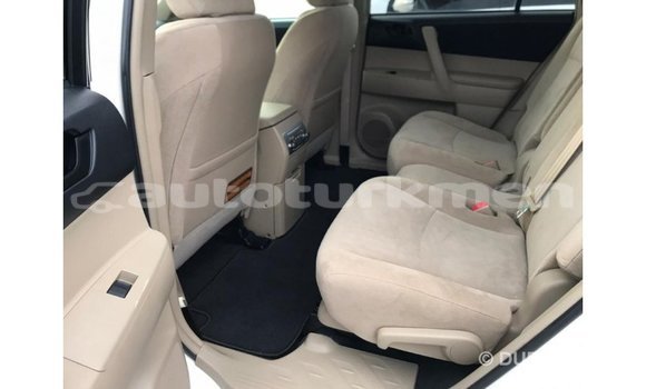 Buy Import Toyota Highlander White Car in Import - Dubai in Ahal Buy Import Toyota Highlander White Car in Import - Dubai in Ahal