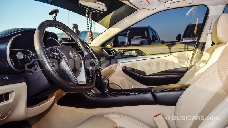 Big with watermark nissan maxima ahal import dubai 1507