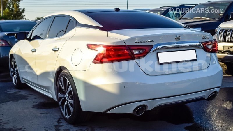 Big with watermark nissan maxima ahal import dubai 1507