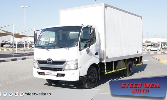 Buy Import Hino 300 Series White Truck in Import - Dubai in Ahal
