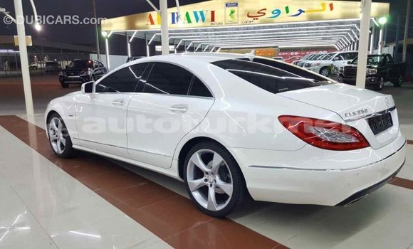 Buy Import Mercedes-Benz 190 (W201) White Car in Import - Dubai in Ahal Buy Import Mercedes-Benz 190 (W201) White Car in Import - Dubai in Ahal
