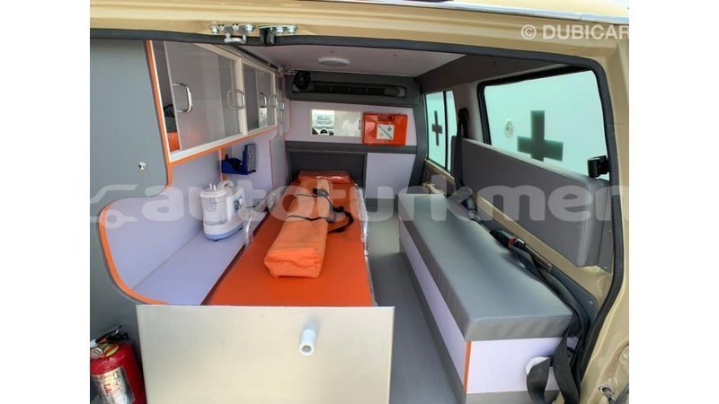 Big with watermark toyota land cruiser ahal import dubai 1528