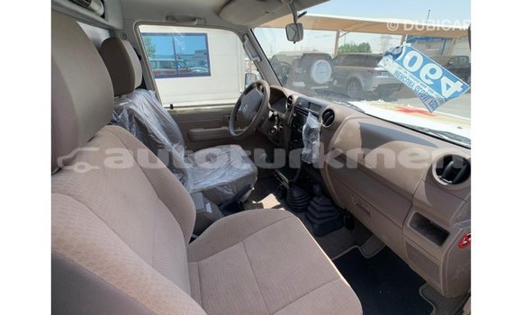 Buy Import Toyota Land Cruiser Beige Car in Import - Dubai in Ahal Buy Import Toyota Land Cruiser Beige Car in Import - Dubai in Ahal
