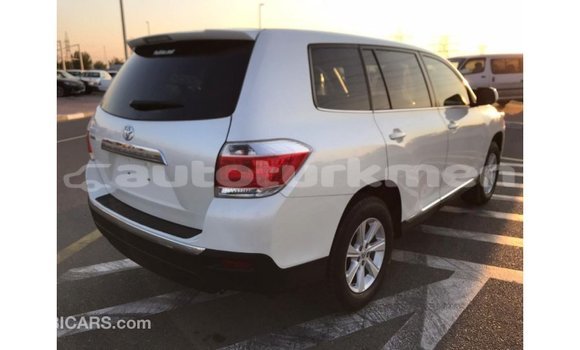 Buy Import Toyota Highlander White Car in Import - Dubai in Ahal Buy Import Toyota Highlander White Car in Import - Dubai in Ahal