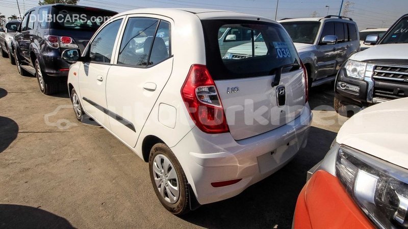 Big with watermark hyundai i10 ahal import dubai 1559