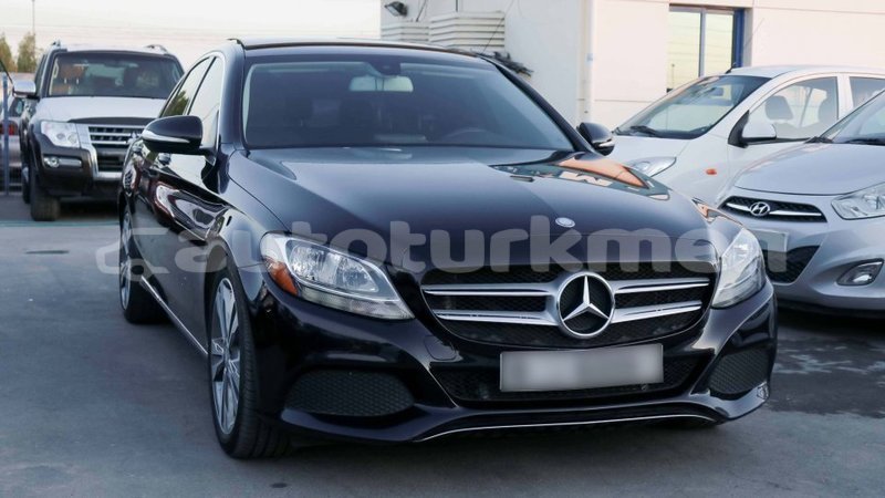 Big with watermark mercedes benz 190 ahal import dubai 1576