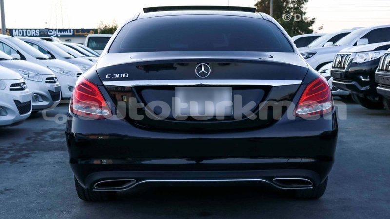 Big with watermark mercedes benz 190 ahal import dubai 1576