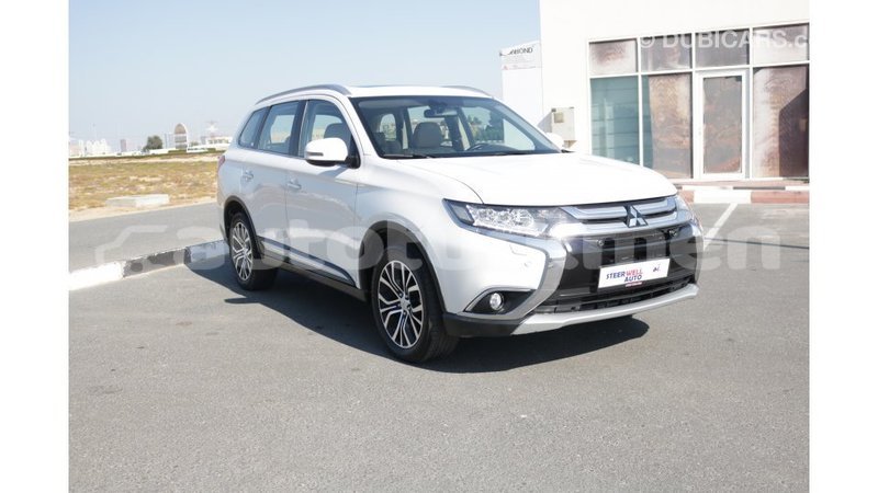 Big with watermark mitsubishi outlander ahal import dubai 1577