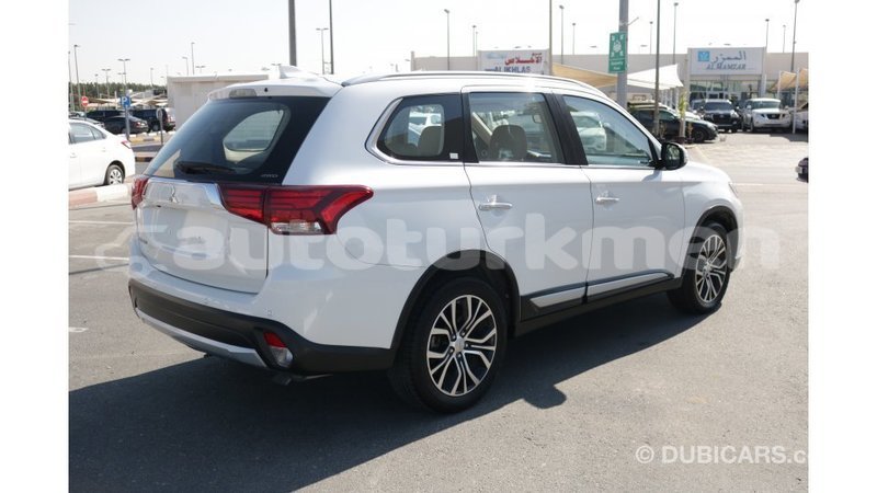 Big with watermark mitsubishi outlander ahal import dubai 1577