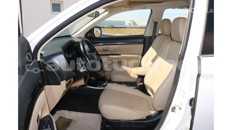 Big with watermark mitsubishi outlander ahal import dubai 1577