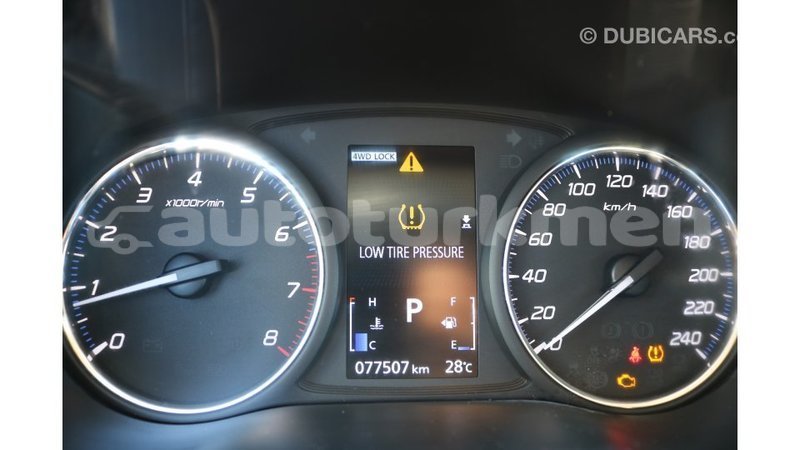 Big with watermark mitsubishi outlander ahal import dubai 1577